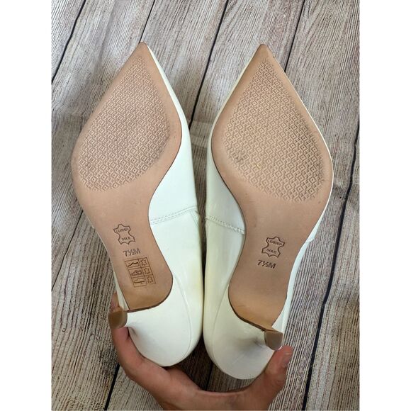 Tory Burch Georgina Patent Ankle Bootie in White - Picture 4 of 7